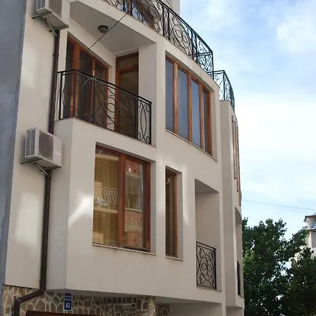 Apartment Elina *