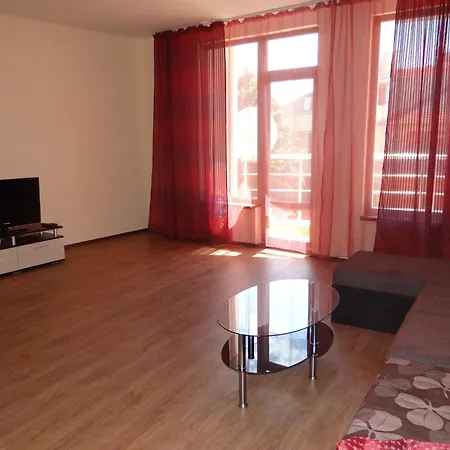 Elina Apartment *