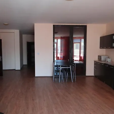 Elina Apartment