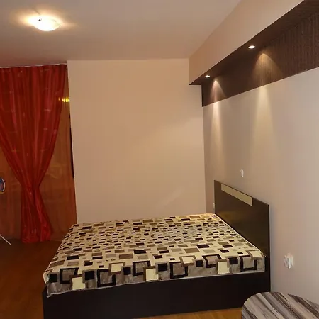 Elina Apartment